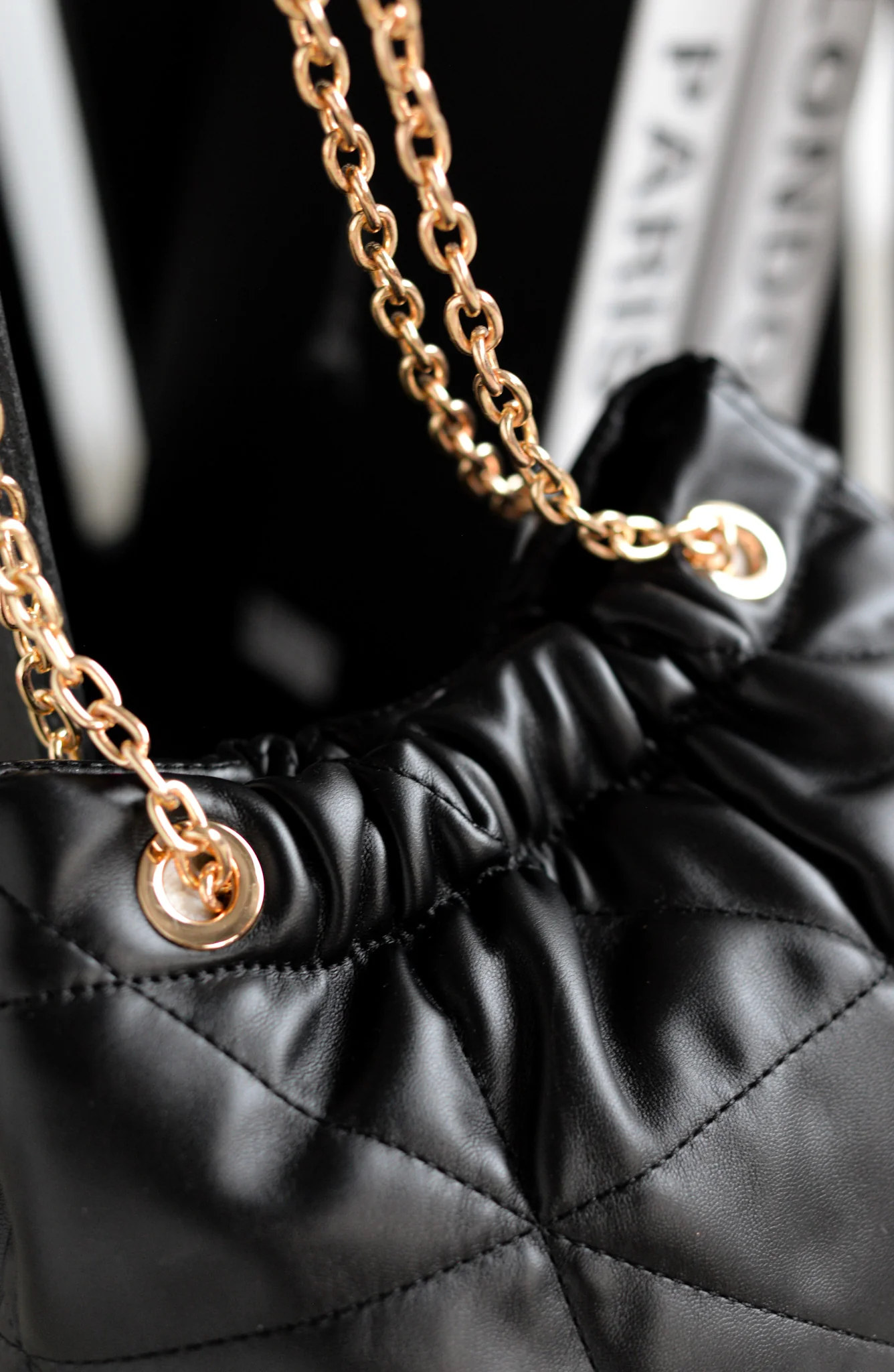 Saco piel vegana NC bordado Noco Negro - Imagen 5