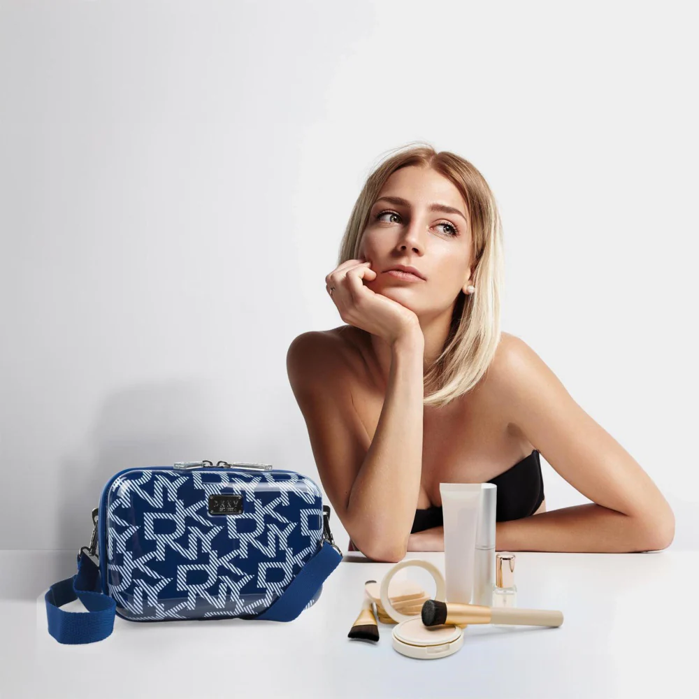 Neceser Rigido Deco Signa Dkny - 1001 Deco Signature Cosmetic Case - Imagen 8